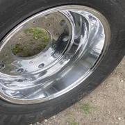 Acushnet Wheel Polishing & Roadside logo