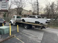 Chrishelles Towing LLC logo