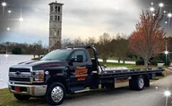 Francis Marion Towing logo