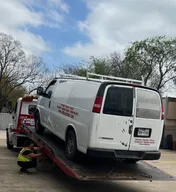 Larissa Morales towing logo