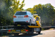 ÁNGELES TOWING SERVICE AND JUNK CARS FOR CASH logo