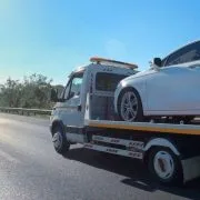 Super Salient Towing Service logo